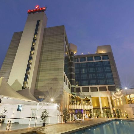 Ramada By Wyndham Navi Mumbai Hotel Екстериор снимка