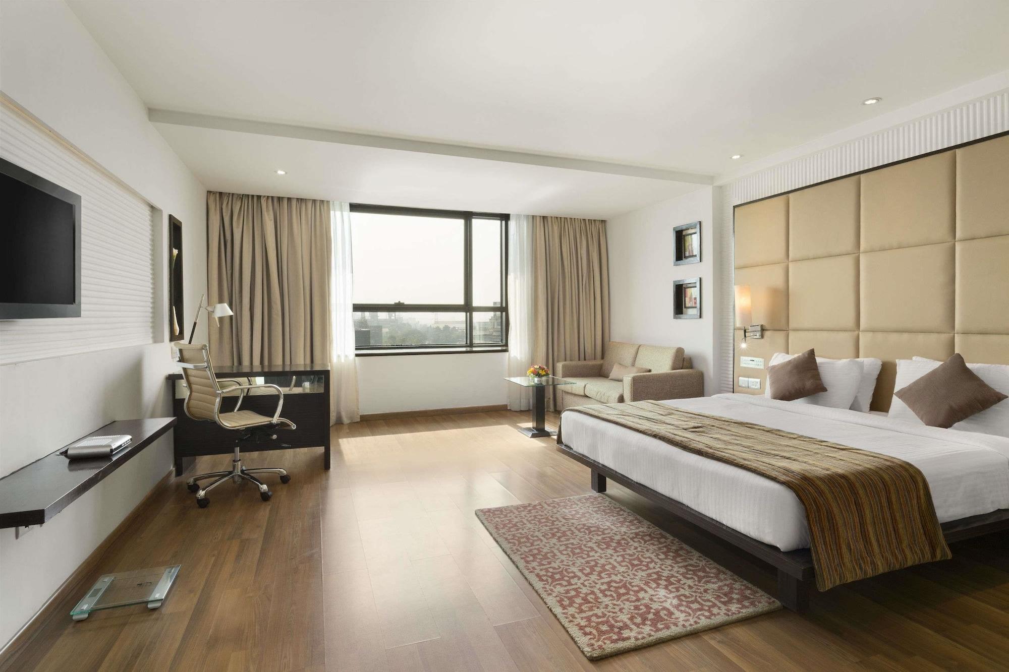 Ramada By Wyndham Navi Mumbai Hotel Екстериор снимка