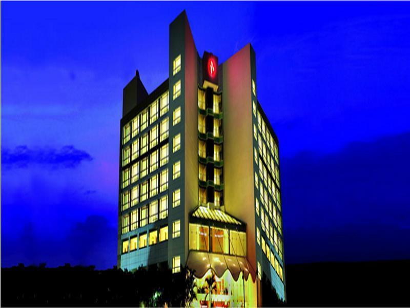 Ramada By Wyndham Navi Mumbai Hotel Екстериор снимка